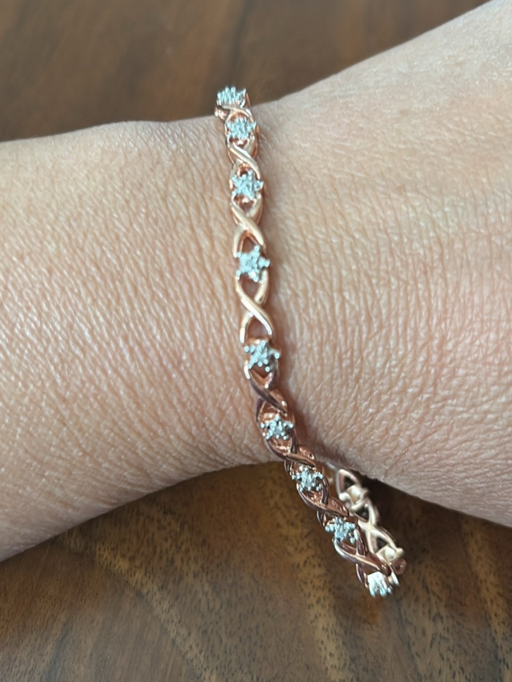 Rose Gold Tennis Bracelet with Sparkling Natural diamonds